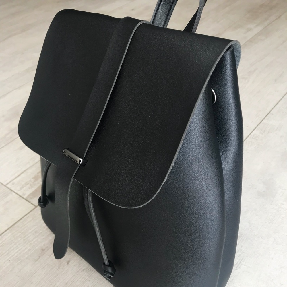 LAST//CATALINA in Black - Picture 2 of 6